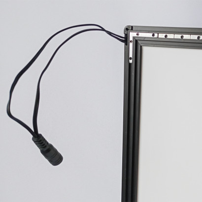 PANEL MENU SLIM BOX COLGANTE CON BRAZO TELESCOPICO (600X1200) COLOR NEGRO COLOR: NEGRO VOLTAJE: 12V