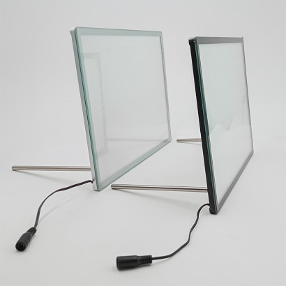 PANEL MENU SLIM BOX 1 CARA A4 CON PINES (225X304) COLOR PLATEADO COLOR: PLATEADO VOLTAJE: 12V