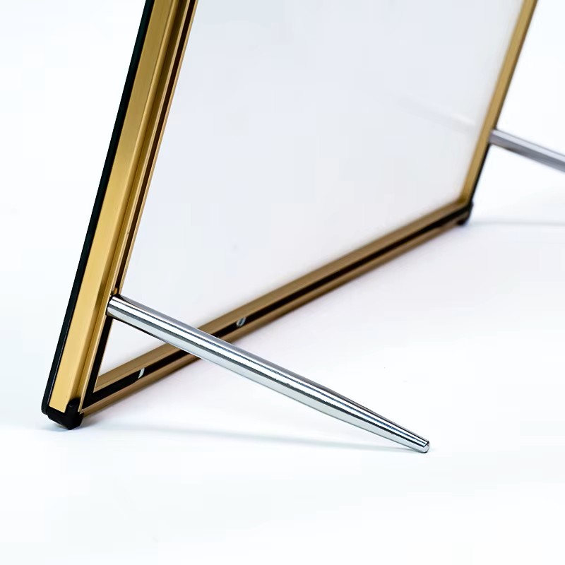 CAJA DE LUZ VIDRIO TEMPLADO BORDE GRIS FORMATO A5 (14.8*21 CMS)