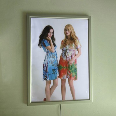 CAJA DE LUZ MARCO CLIP ALUMINIO FORMATO A4 (21*29.7 CMS)